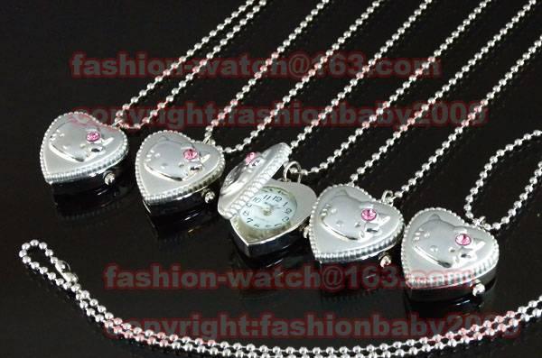 Часы сердечко Hello Kitty Калининград