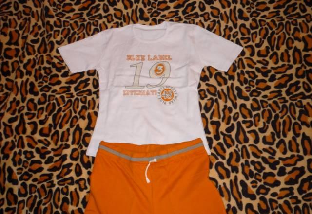 Новый костюм р.44-46 Москва