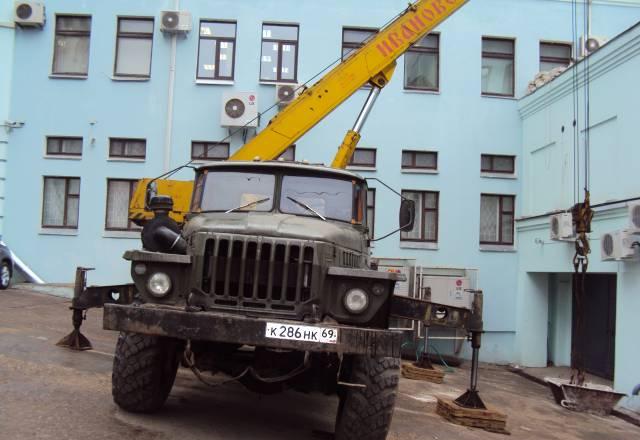 Услуги автокрана на базе а/м урал,вездеход Тверь