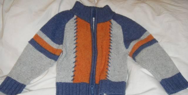 Свитер. рост 80 Москва