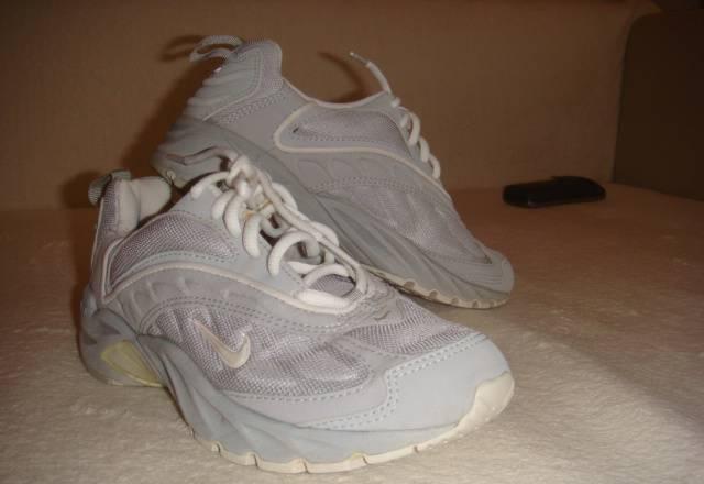 Кроссовки  Nike р.35-36 Москва
