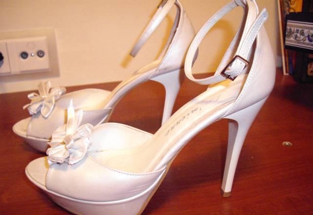 Туфли светло-бежевые на шпильке Москва