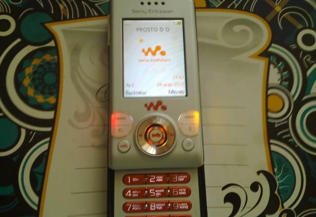 Sonyericsson W580i большой экран и т.д Москва