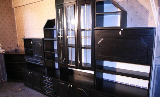 Стенка-горка-сервант черная в гостинную Москва