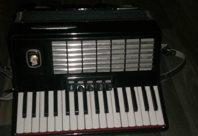 Аккордеон  weltmelster  stella Москва