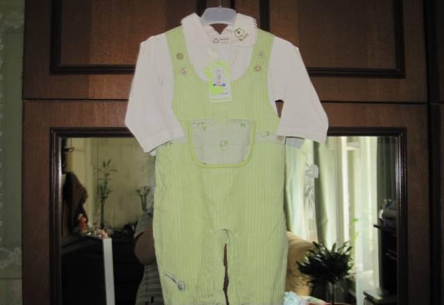 Новый костюмчик на годик комбинезон салатовый+коф Москва