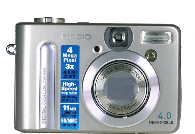 Цифр.фотокамеру casio QV-R4 . 4 mpx Санкт-Петербург