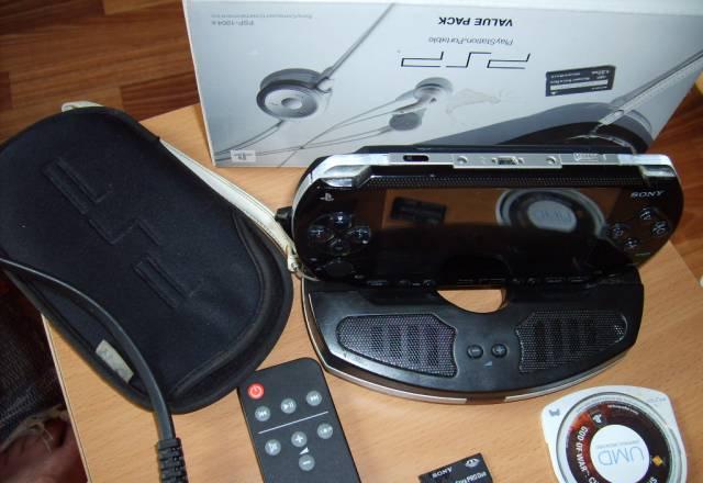 PSP  fat+ флешка 8г+ колонки Москва