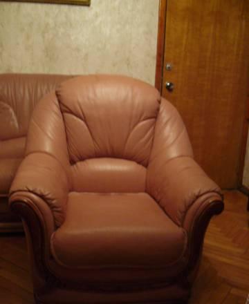 Два кожаных кресла Италия Москва