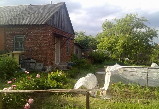 Дача с участком Суворов