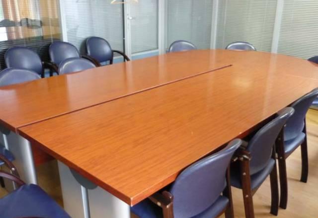 Стол для переговорной Москва