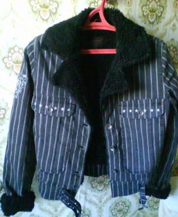 Куртка на чёрном иск. меху Москва