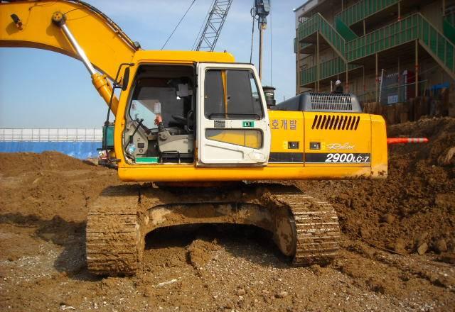 Гусеничный экскаватор Hyundai R 2900 LC 3 2002 год Владивосток