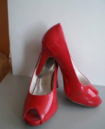 Туфли красные лаковые 41размер Санкт-Петербург