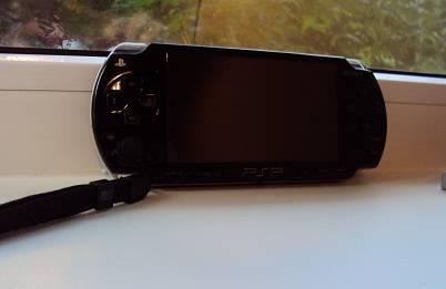 Продам прошитую PSP(дешево) Москва