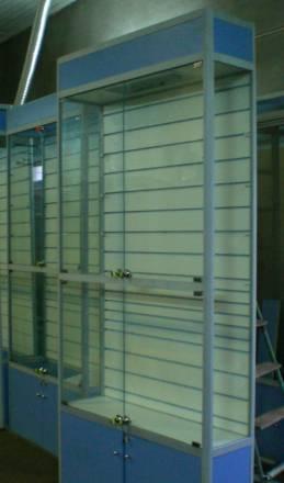 Стеклянные витрины (шкафы). с подсветкой. б/у Москва