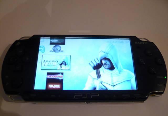 PSP Slim прошитая, 4 Gb, UMD-диск, отлич.сост Санкт-Петербург