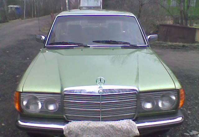 Mercedes 200, W123 кузов Санкт-Петербург