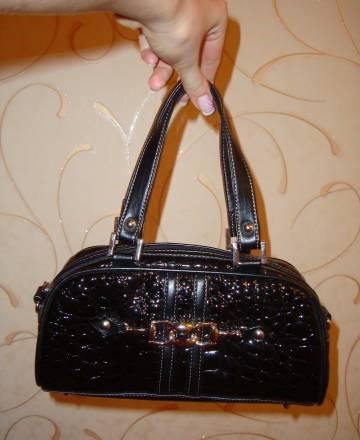 Маленькая лаковая сумочка 1100р. Новая Санкт-Петербург