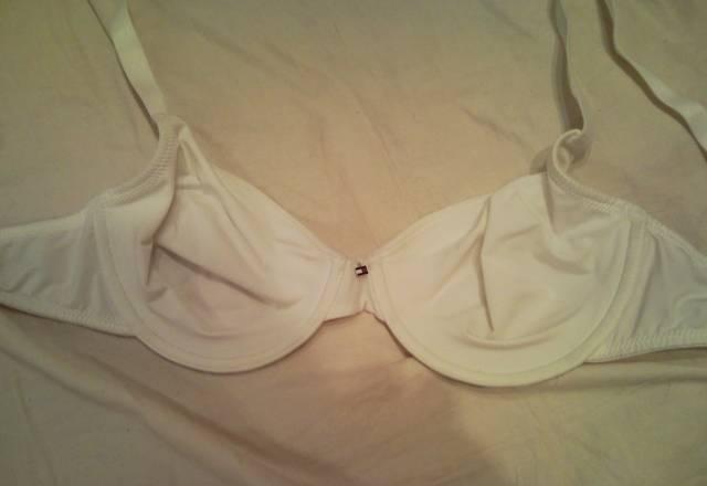 Бюстгальтер Tommy Hilfiger 75D Санкт-Петербург