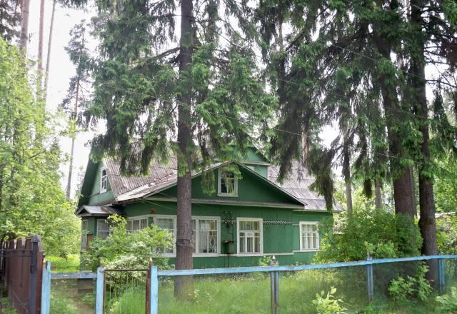 Крепкий зимний дом в Вырице Вырица
