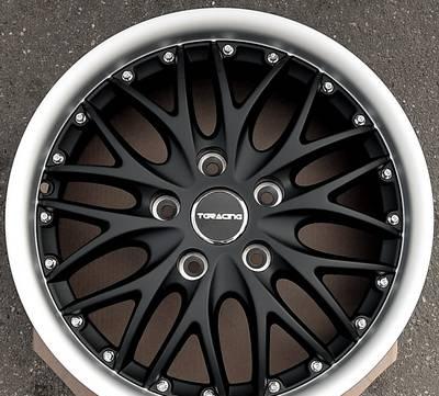 Toyota Corolla-литые 16 диски не оригинал Москва
