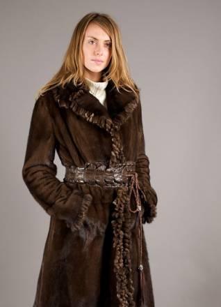 Эксклюзивная, очень нарядная шуба в стиле fendi Москва