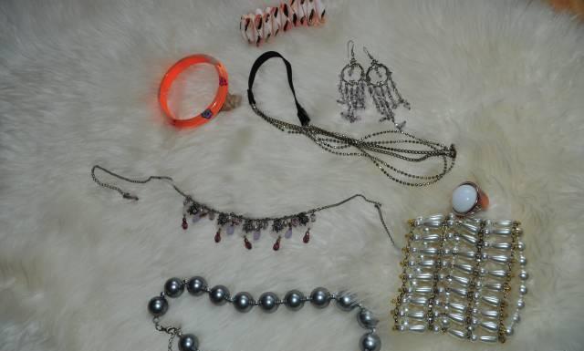 Браслеты, бусы Санкт-Петербург