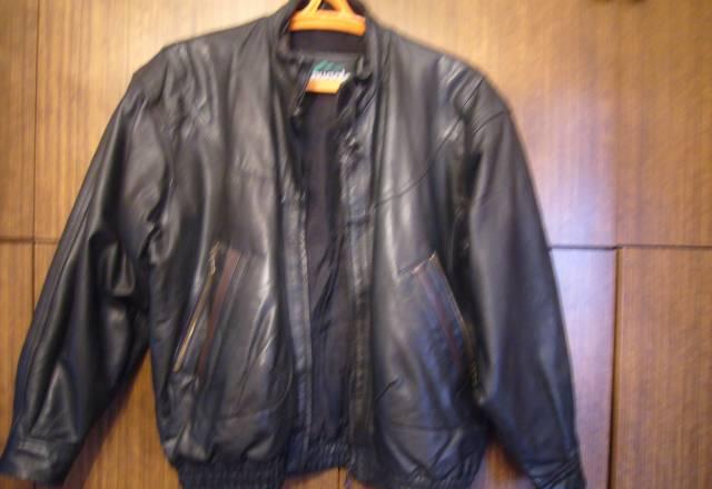 Кожаная куртка р.48-50 Москва