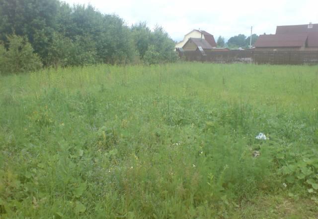 Участок в окружении леса, рядом с озером 8 соток Руза