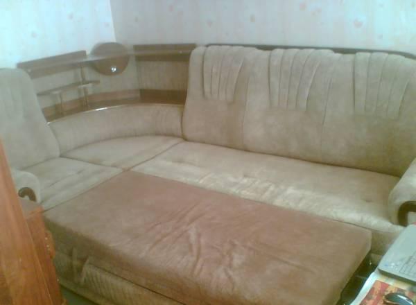 Продается угловая кровать со встроенным баром Москва