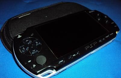 Продается прошитая PSP(дешево) Москва