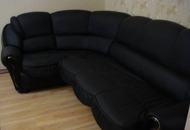 Угловой диван из качественного кожзама Москва