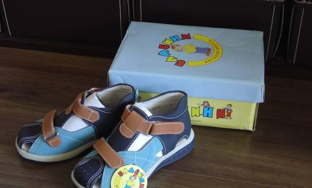 Сандалии Новые коженые Бамбини , 26р Москва