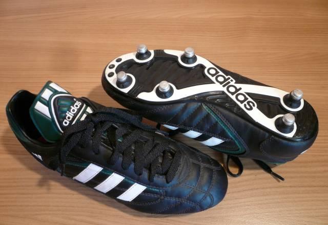 Буцы футбольные  adidas Москва