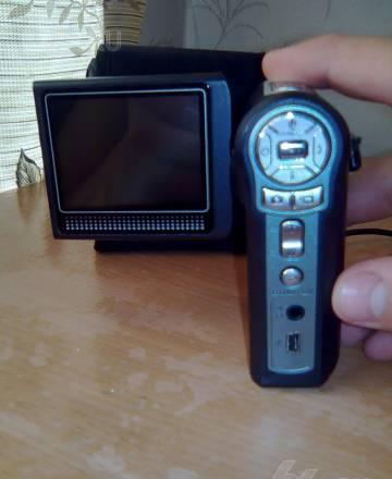 Продаю фото-видеокамеру Genius G-Shot  DV601 Шахты