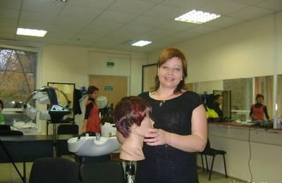 Парикмахерские и маникюрные услуги  на дому Москва