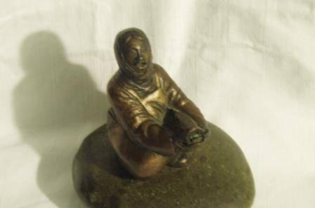 Авторская скульптура Баба с рыбой Москва