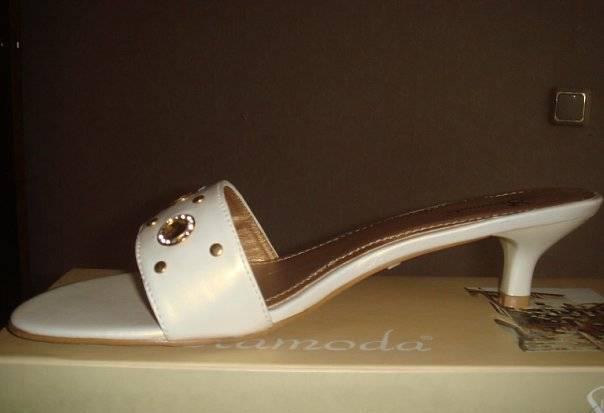 Шлепанцы на каблучке Санкт-Петербург