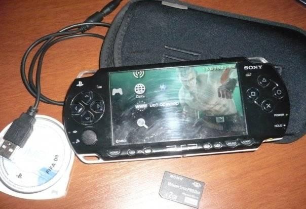 PSP Slim 2008,карта 2 гб,диск fifa09 Санкт-Петербург