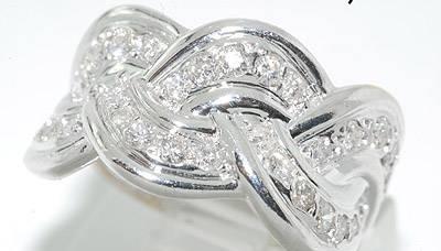 Кольцо из белого золота с нат. бриллиантами Москва