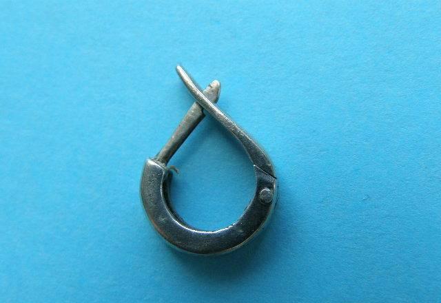 Серьга Москва