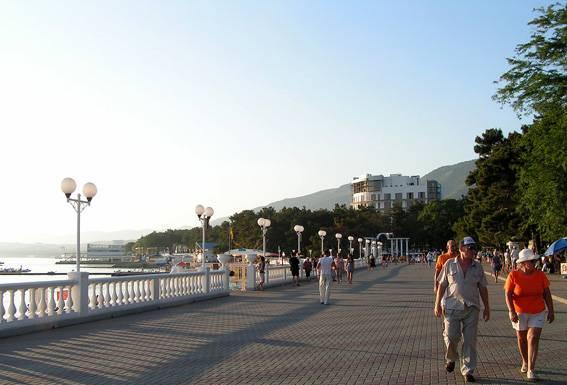 У  моря в Геленджике Москва