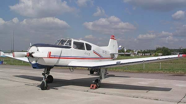 Самолет ЯК-18Т Москва