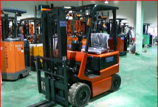 Погрузчик вилочный  Toyota 5FB15 2008 года Владивосток