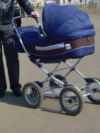 Коляска - люлька Инглессина София  и автолюлька Ярославль