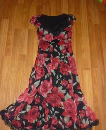 Платье с розами р 40-42 Москва