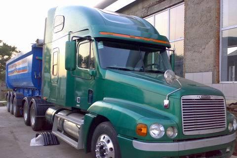 Freighliner CST120, грузовой тягач с прицепом Ростов-на-Дону