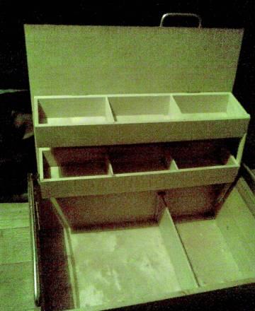 Полки для CD/DVD, телефона, др всячины и вешалка Москва