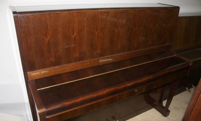 Petrof Koncertino Москва